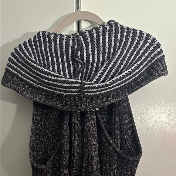 Free People Black and Gray Hooded Cardigan - Picture 4 of 5